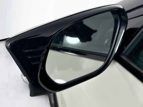Used 2024 Kia EV6 Light RWD image 16