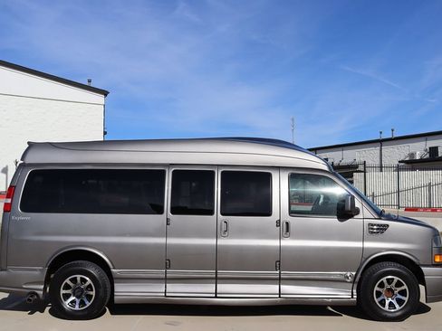 Used 2012 GMC Savana 2500 Extended image 7