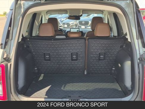Used 2024 Ford Bronco Sport Outer Banks AWD/4WD image 10