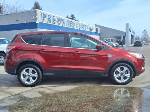 Used 2014 Ford Escape SE image 2