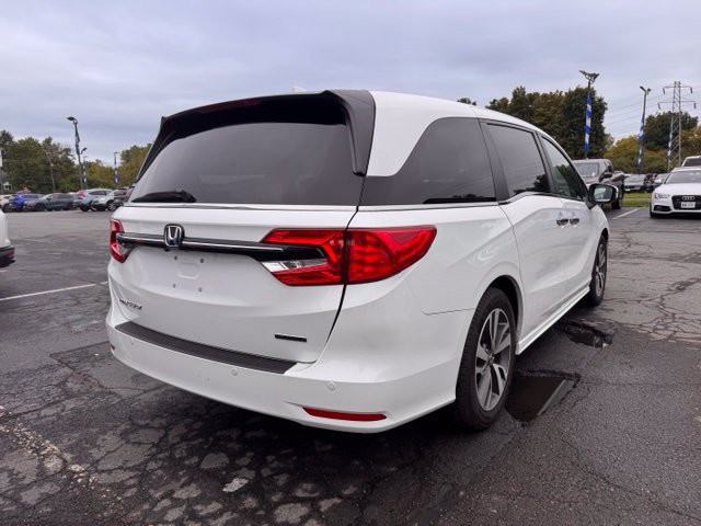 Used 2022 Honda Odyssey Touring image 2