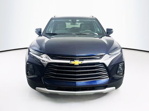 Used 2021 Chevrolet Blazer LT FWD image 2