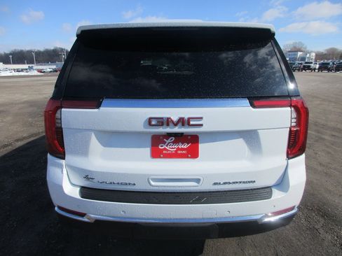 New 2026 GMC Yukon XL Elevation image 5