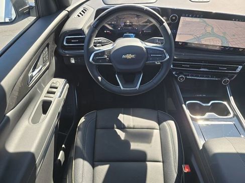 New 2026 Chevrolet Traverse High Country w/ LPO, Floor Liner Package FWD image 14