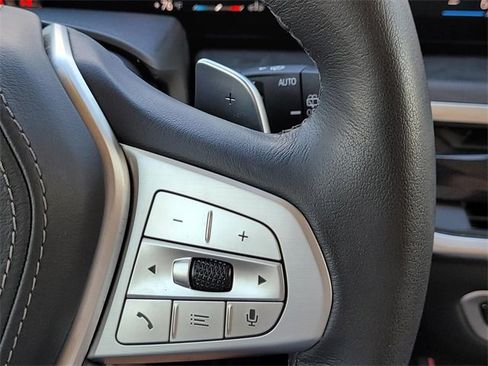 Used 2024 BMW X7 xDrive40i w/ Premium Package image 15