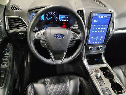 Used 2024 Ford Edge Titanium image 22
