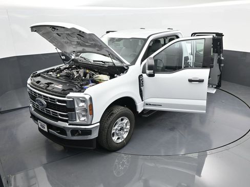 New 2026 Ford F350 XLT image 63