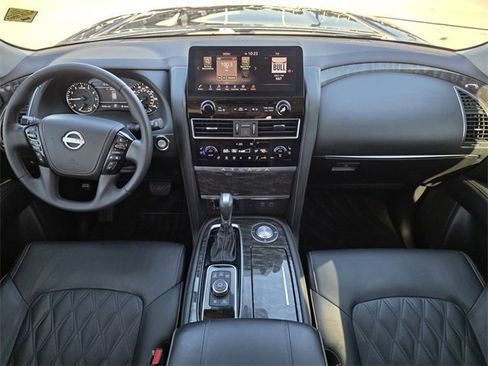 Used 2021 Nissan Armada Platinum image 14