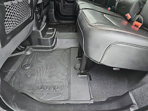 Certified 2021 Jeep Wrangler Unlimited Rubicon image 21