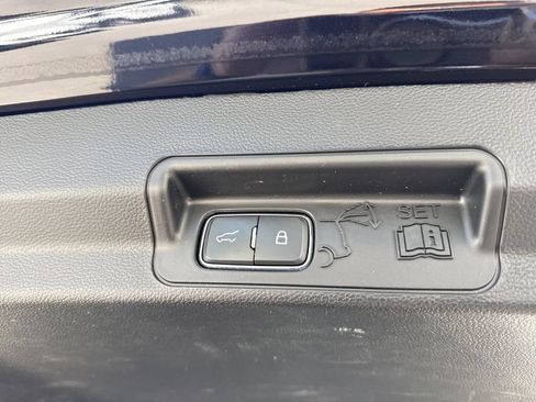 Used 2023 Ford Explorer XLT w/ Equipment Group 202A AWD/4WD image 34