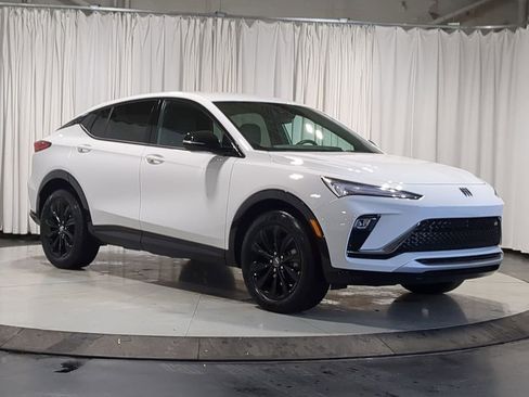 Used 2024 Buick Envista Sport Touring w/ Convenience I Package image 16