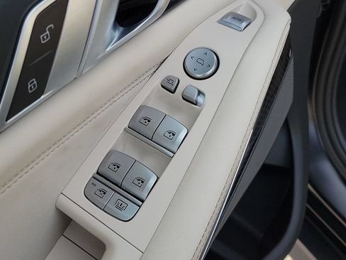 Used 2024 BMW X7 M60i w/ Executive Package AWD/4WD image 23