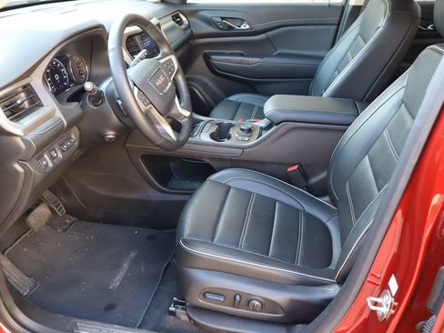 Used 2023 GMC Acadia Denali w/ Denali Ultimate Package FWD image 16