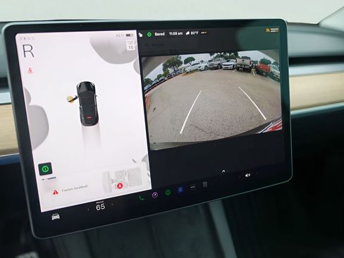Used 2023 Tesla Model Y Performance AWD/4WD image 18