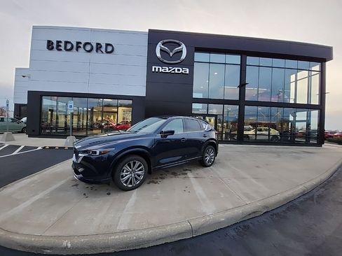 New 2025 MAZDA CX-5 Signature image 9