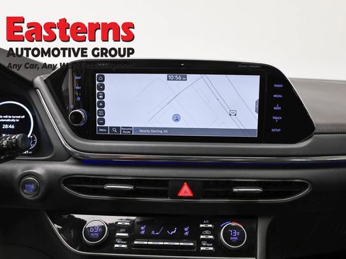 Used 2022 Hyundai Sonata Limited FWD image 12