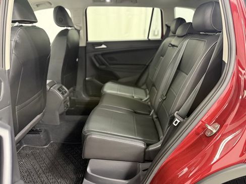 Used 2021 Volkswagen Tiguan SE w/ Panoramic Sunroof Package AWD/4WD image 26