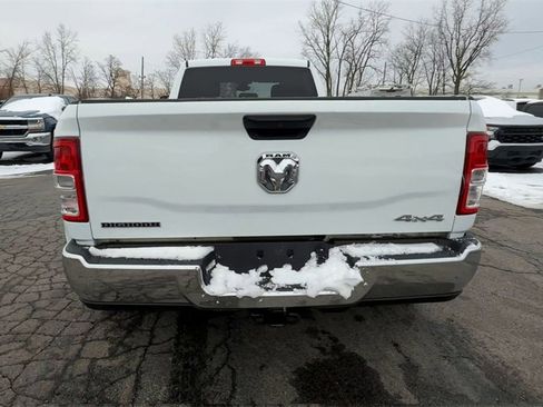 Used 2024 RAM 3500 Big Horn image 7