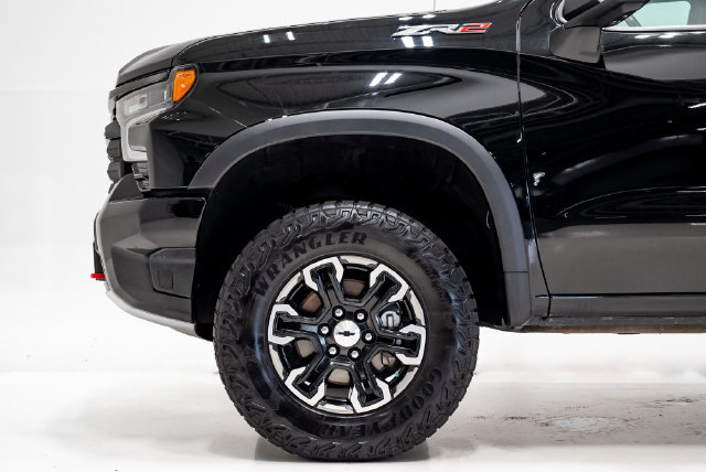Used 2022 Chevrolet Silverado 1500 ZR2 w/ Technology Package AWD/4WD image 28