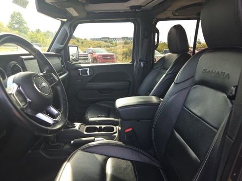 Used 2019 Jeep Wrangler Unlimited Sahara image 13