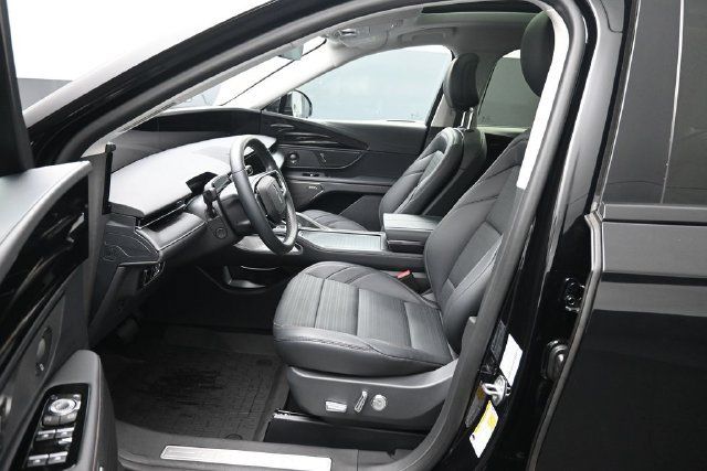 Certified 2026 Lincoln Nautilus Reserve w/ Jet Appearance Package AWD/4WD image 10