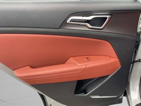 New 2026 Kia Sportage SX FWD image 18