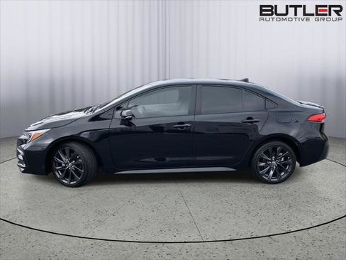 Certified 2023 Toyota Corolla SE image 2