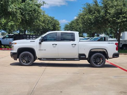 New 2026 Chevrolet Silverado 2500 Custom w/ Custom Value Package AWD/4WD image 13