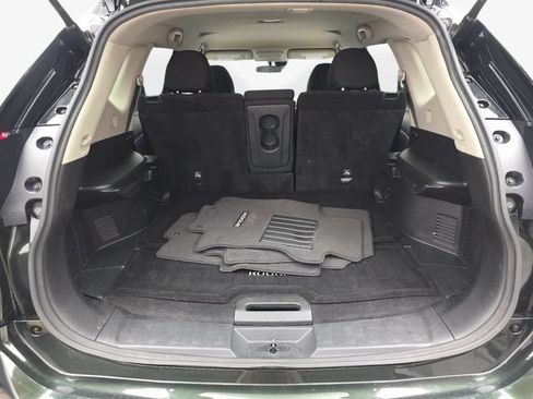 Used 2020 Nissan Rogue SV AWD/4WD image 30