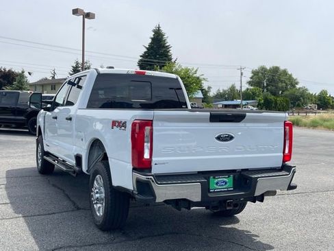 Used 2024 Ford F350 XLT AWD/4WD image 4