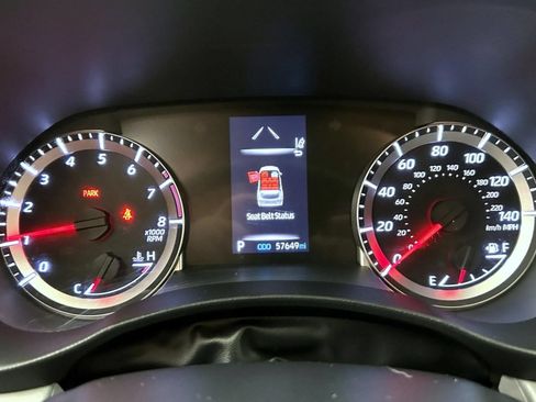 Used 2022 Toyota Highlander L FWD image 14