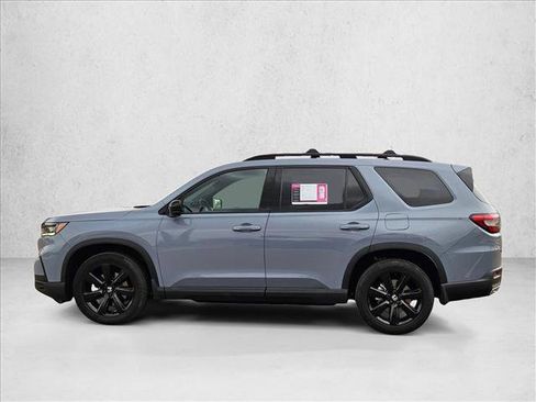 Used 2025 Honda Pilot Black Edition image 10