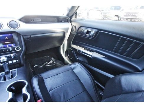 Used 2020 Ford Mustang GT Premium image 9