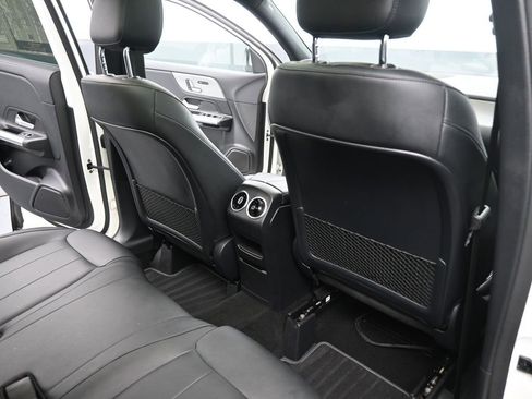 Used 2022 Mercedes-Benz GLA 250 image 24