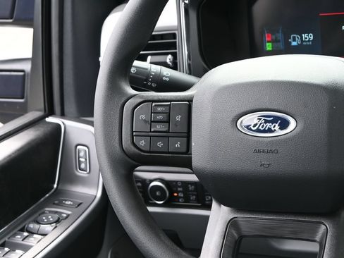New 2026 Ford F350 XLT w/ XLT Premium Package AWD/4WD image 29