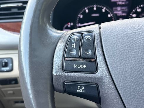 Used 2015 Lexus LS 460 AWD w/ Comfort Package image 12