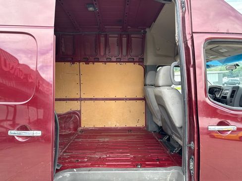 Used 2012 Nissan NV 2500 SV w/ Side Curtain Airbag Pkg RWD image 12