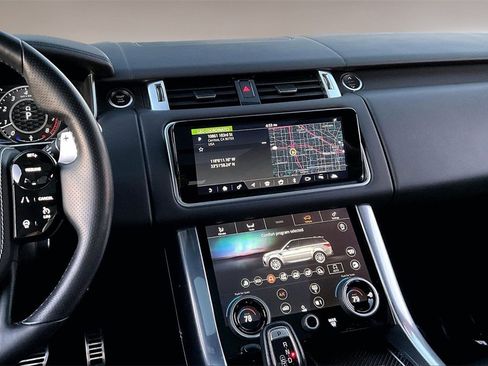 Used 2022 Land Rover Range Rover Sport SVR image 9