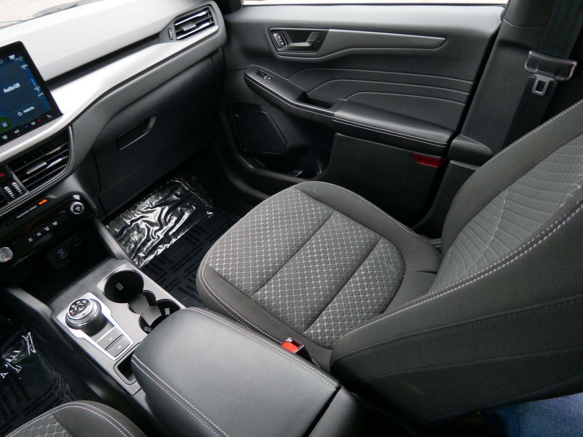 Used 2023 Ford Escape Active w/ Tech Pack #1 AWD/4WD image 11