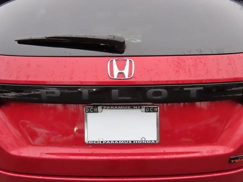 Certified 2023 Honda Pilot TrailSport image 7