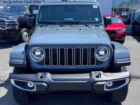 New 2026 Jeep Wrangler Unlimited Sahara AWD/4WD image 2