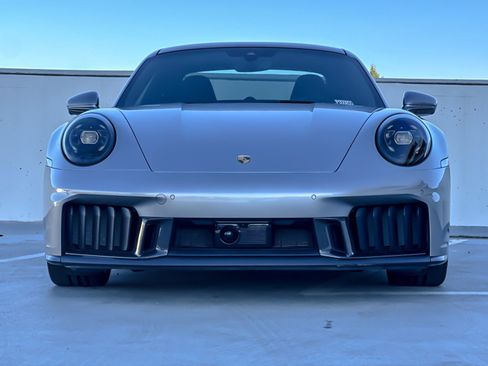 Used 2025 Porsche 911 Carrera GTS image 11