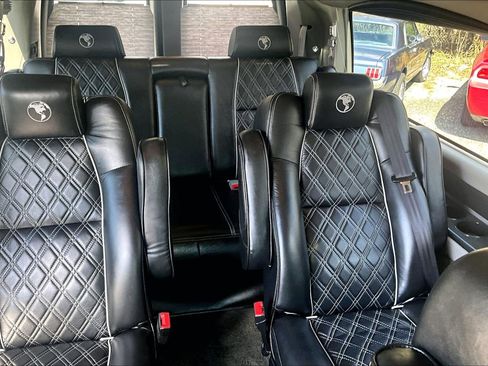 Used 2019 Chevrolet Express 2500 G25 image 28