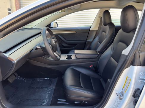Used 2021 Tesla Model 3 Standard Range Plus RWD image 17