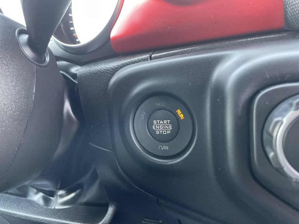 Used 2023 Jeep Wrangler Unlimited Rubicon AWD/4WD image 25