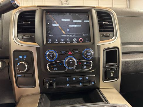 Used 2014 RAM 3500 Big Horn AWD/4WD image 18