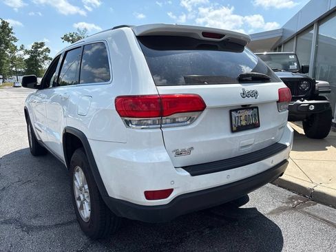 Used 2019 Jeep Grand Cherokee Laredo w/ Security & Convenience Group AWD/4WD image 6
