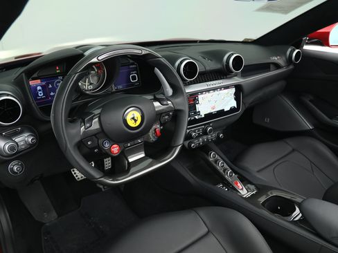 Certified 2023 Ferrari Portofino M RWD image 2