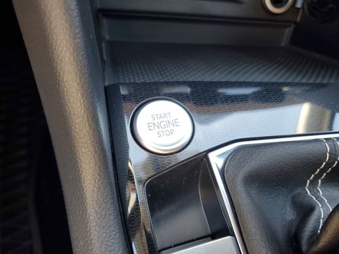 New 2025 Volkswagen Taos S image 23