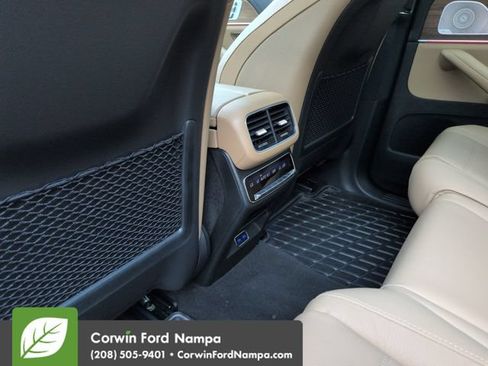 Used 2025 Mercedes-Benz GLS 450 4MATIC image 28